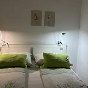 Apartment Rated - Ac, Wifi, 24h7days Self Check-in, Board Games, Netflix, Wien