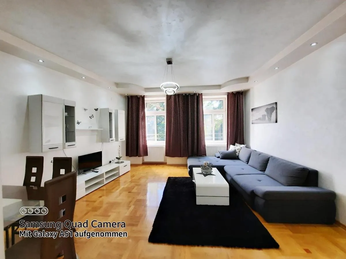 Lux Apartments Prestige Wenen